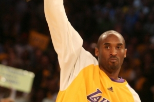 赛事赛程-杰伦-布朗：我钦佩科比&amp;他是GOAT 他还是一个思想家&amp;学者