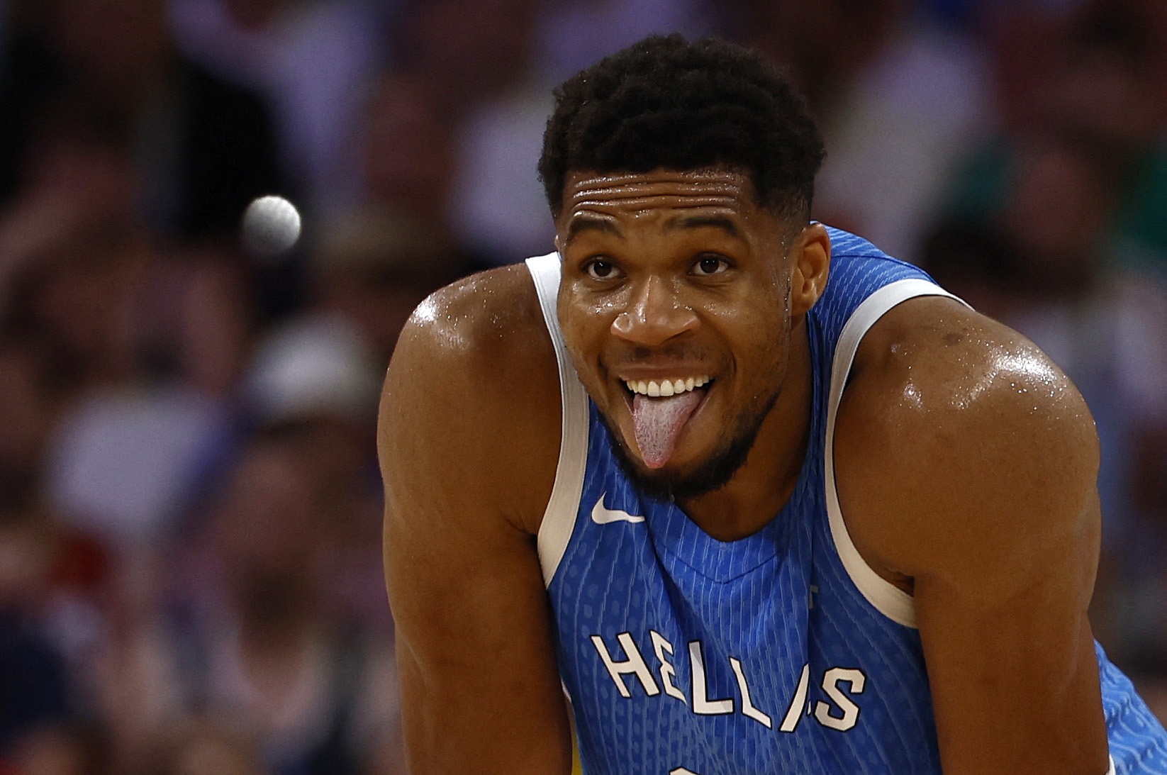 赛事赛程-希腊媒体：字母哥缺席前三场热身赛 是因为篮协没缴纳保险费