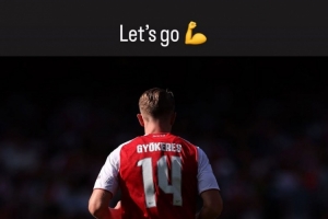 官网入口-备受期待！约克雷斯社媒晒照预热对阵曼联：我们加油！