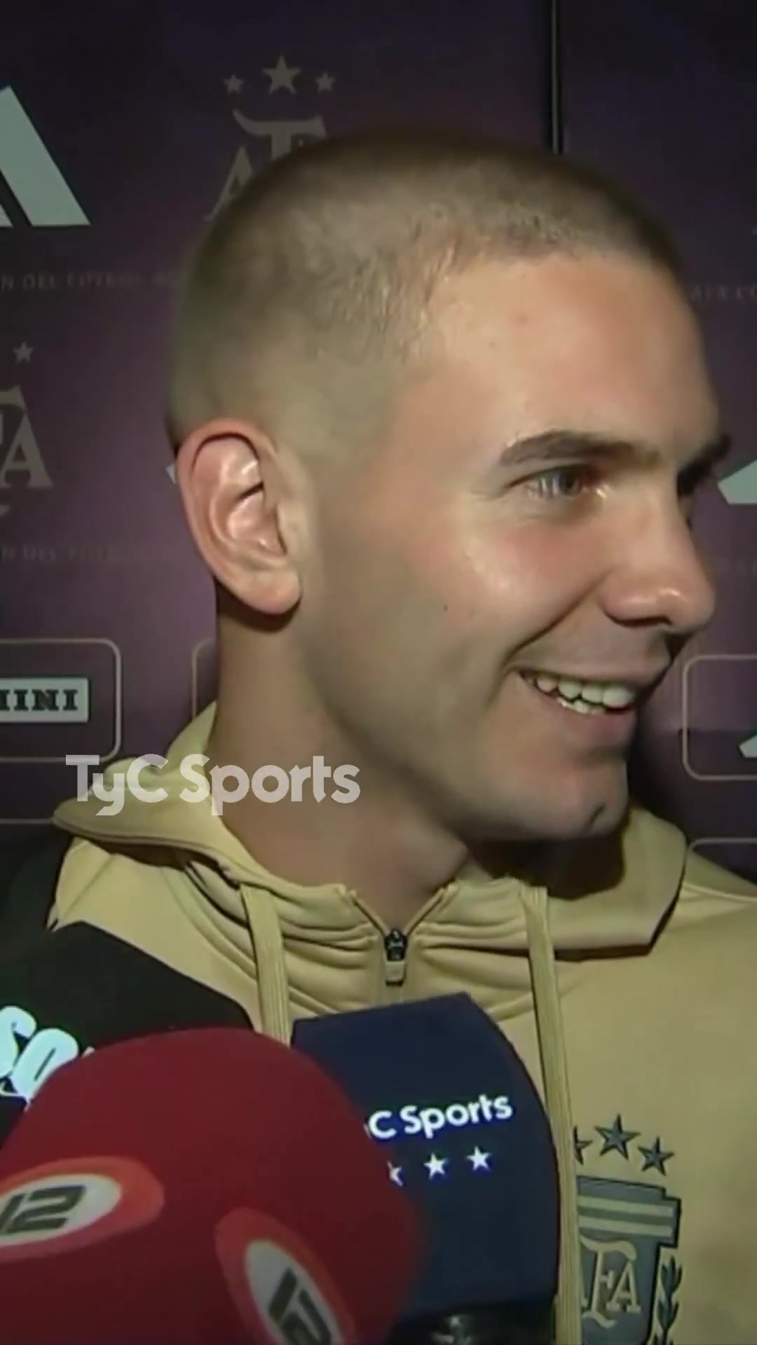 英雄联盟赛事官网-马斯坦托诺：射门后道歉了，能和偶像梅西并肩作战是梦想成真