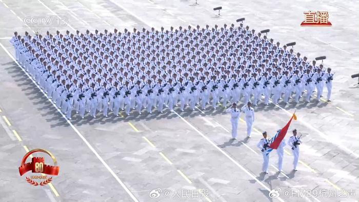 英雄联盟赛事官网-中国排面横看一条线竖看一个人