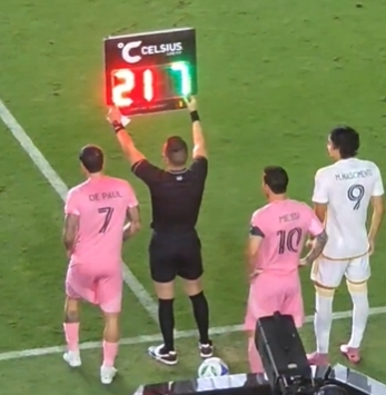 梅西德保罗默契双响 关键连线助球队锁定胜局